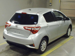 2017 Toyota Vitz