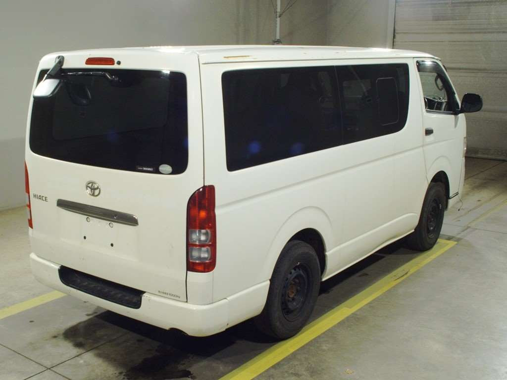 2013 Toyota Hiace Van KDH206V[1]