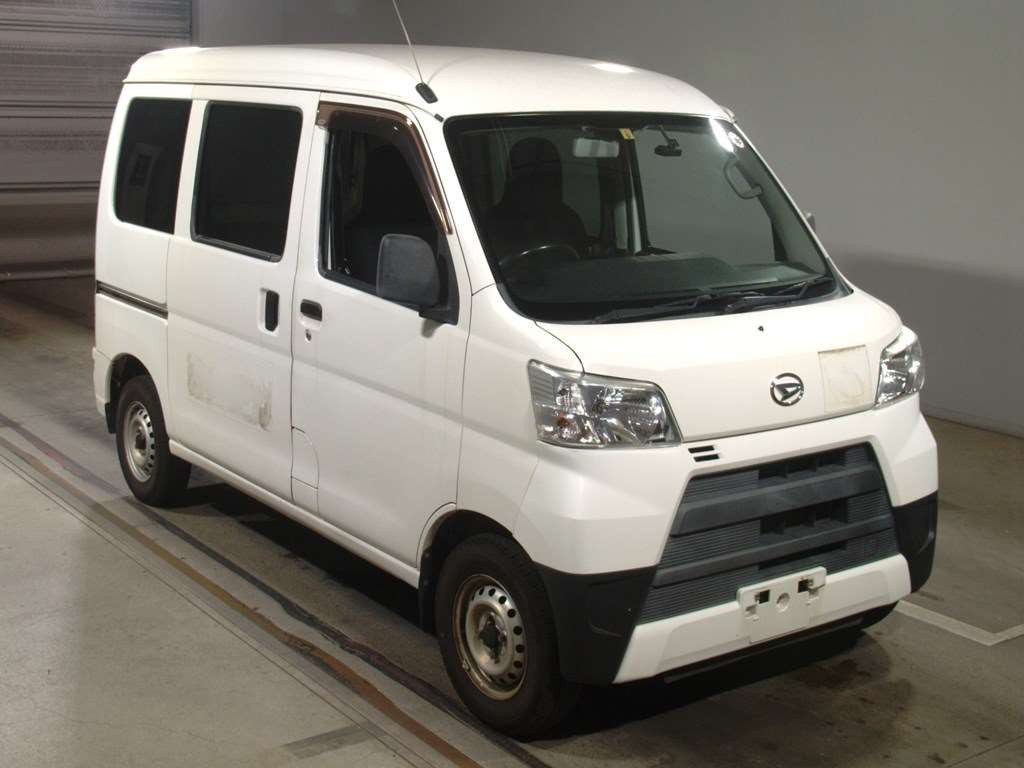 2018 Daihatsu Hijet Cargo S321V[2]