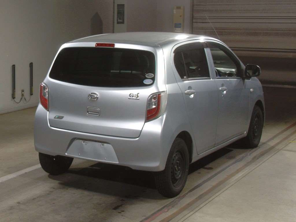 2011 Daihatsu Mira es LA300S[1]