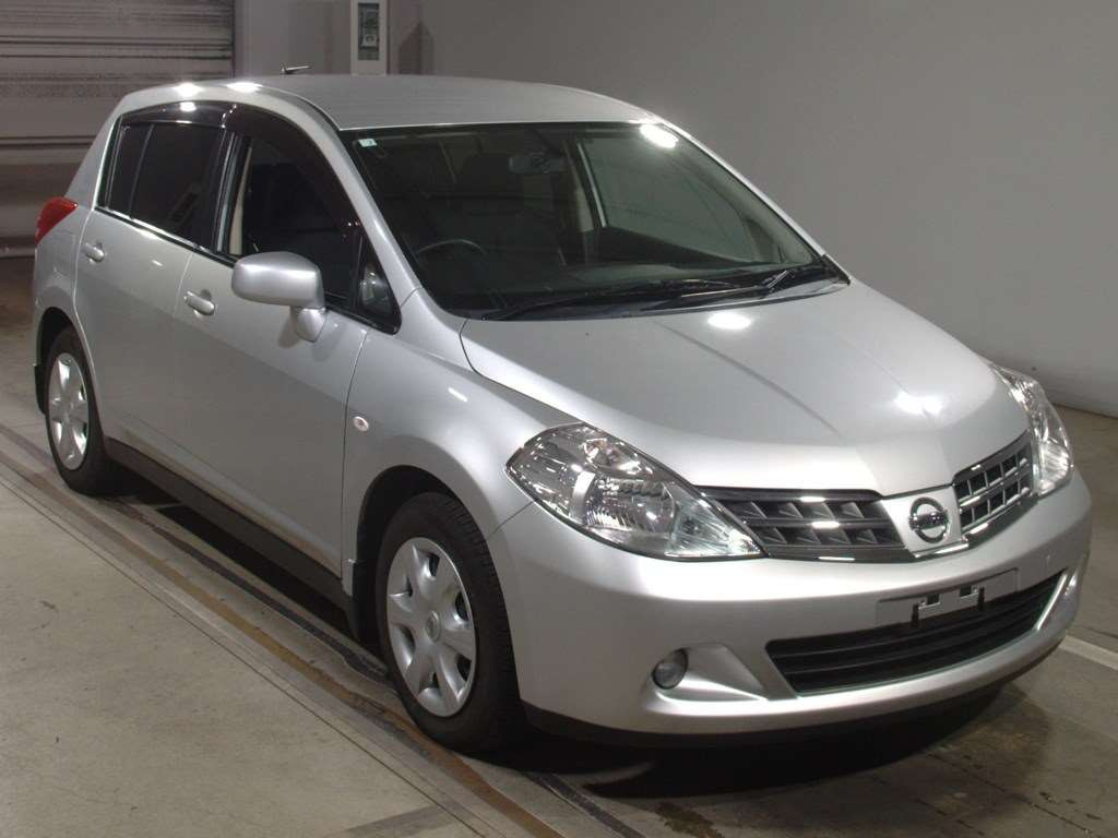 2008 Nissan Tiida C11[2]