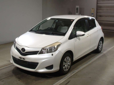 2011 Toyota Vitz