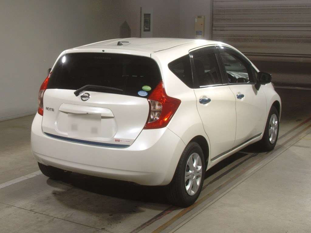 2016 Nissan Note E12[1]