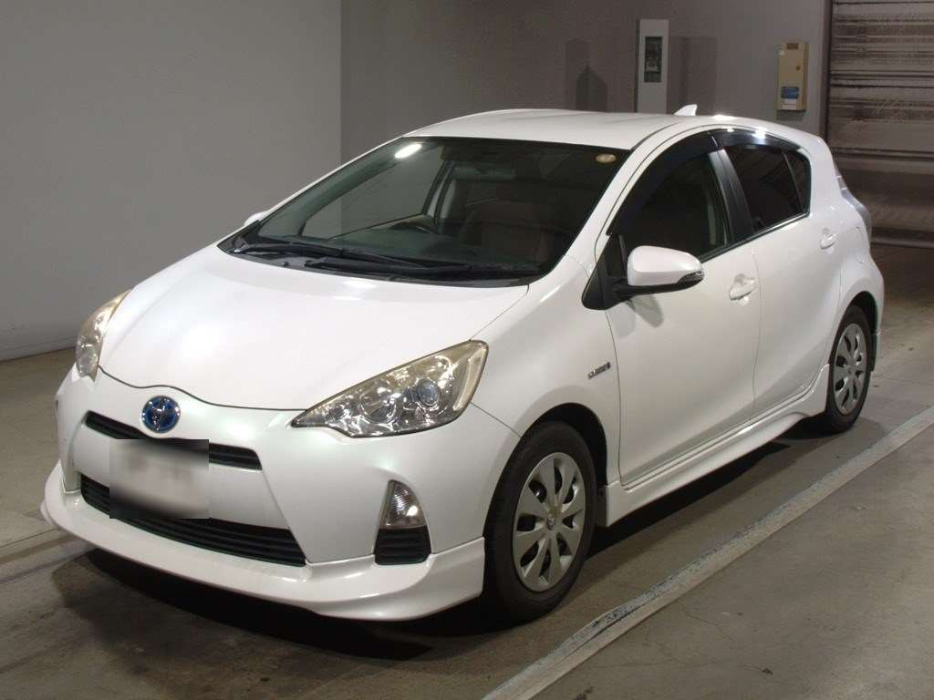 2014 Toyota Aqua NHP10[0]