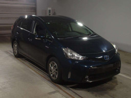 2016 Toyota Prius alpha