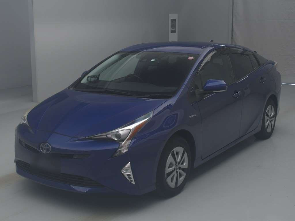 2016 Toyota Prius ZVW55[0]