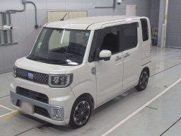 2015 Daihatsu Wake