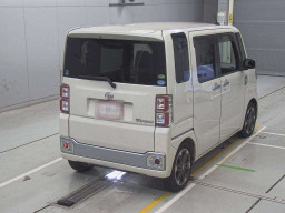 2015 Daihatsu Wake