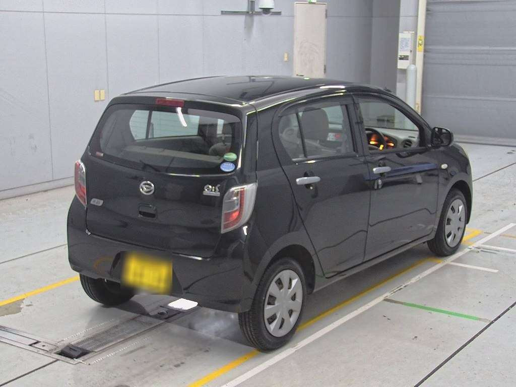 2013 Daihatsu Mira es LA300S[1]