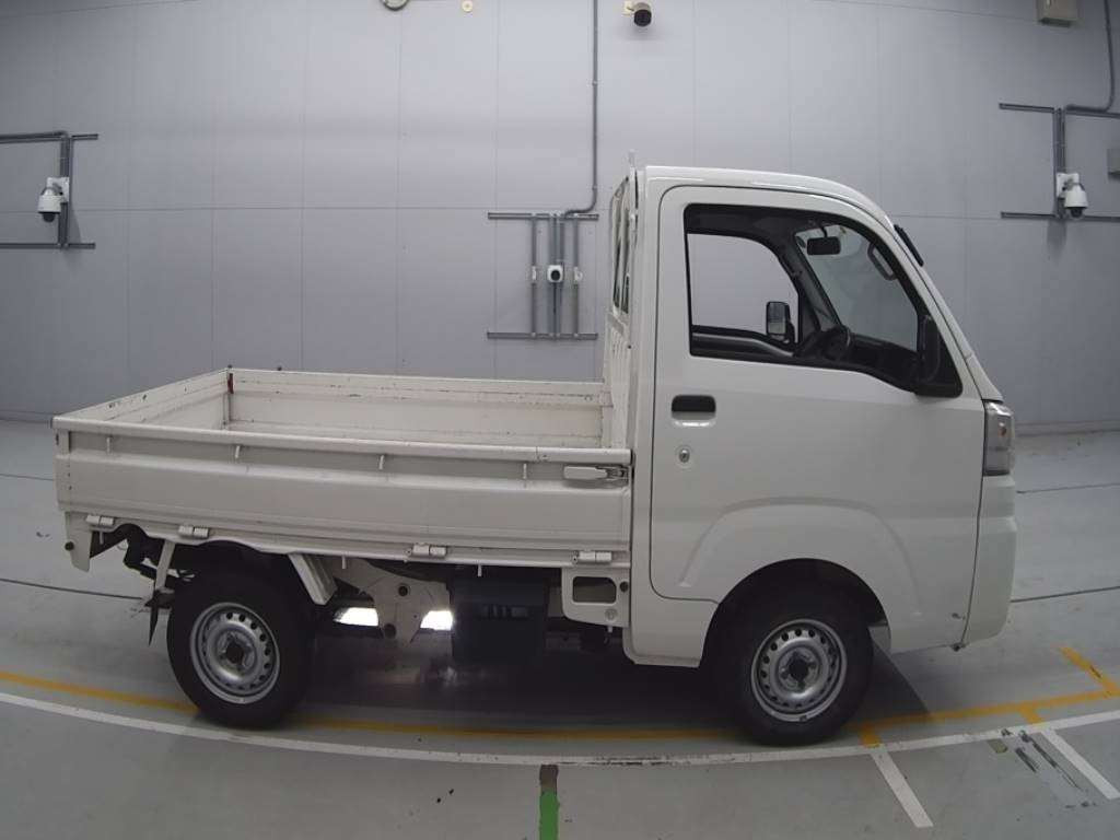 2017 Daihatsu Hijet Truck S510P[2]