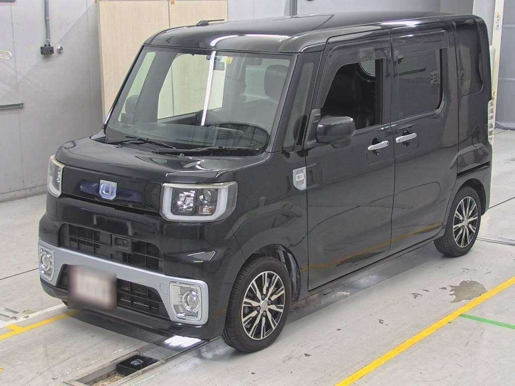 2015 Daihatsu Wake LA700S[0]