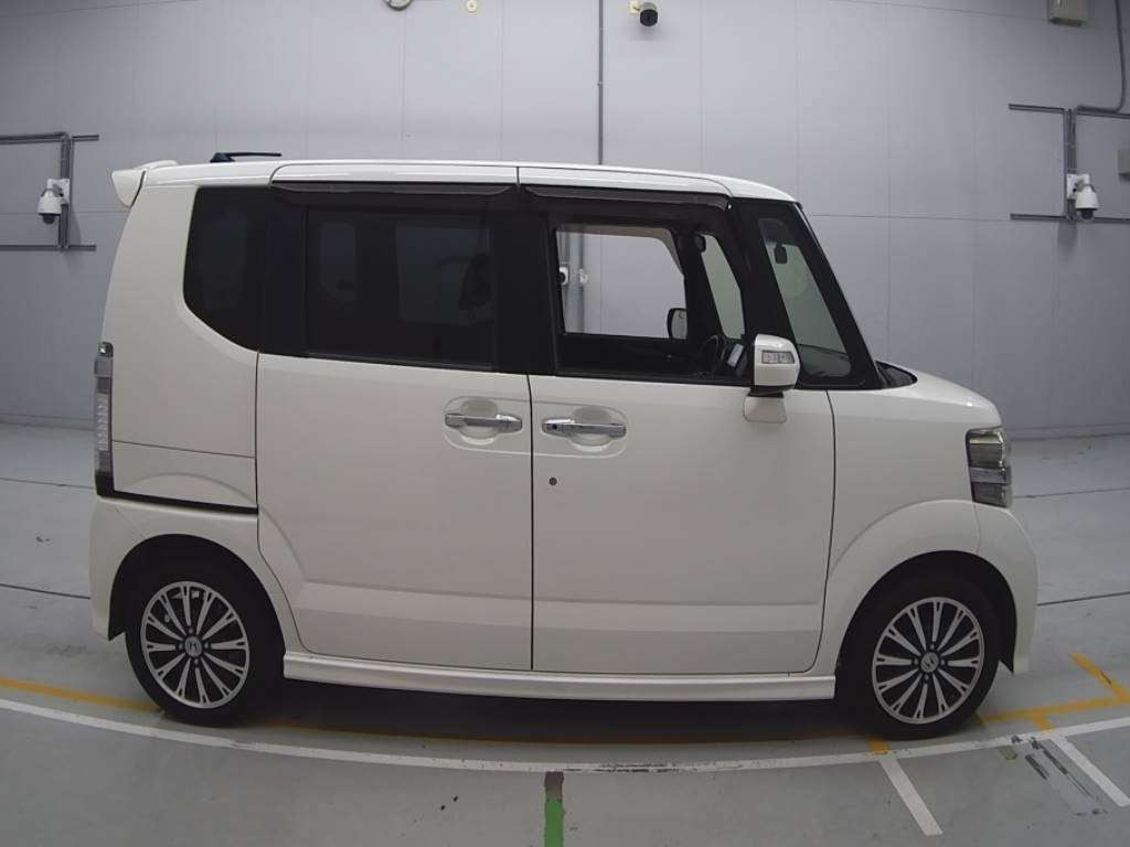 2014 Honda N-BOX CUSTOM JF2[2]