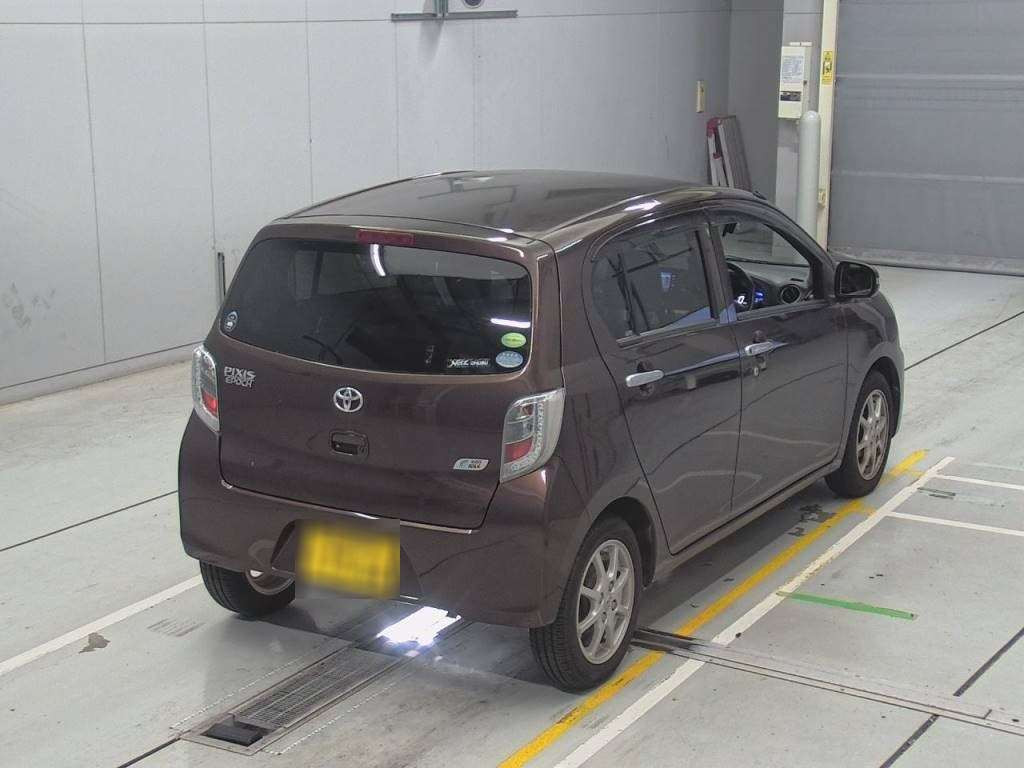 2015 Toyota Pixis Epoch LA300A[1]