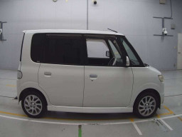 2006 Daihatsu Tanto