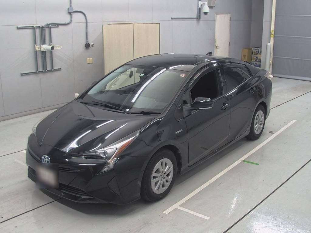 2016 Toyota Prius ZVW50[0]