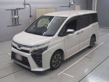 2019 Toyota Voxy