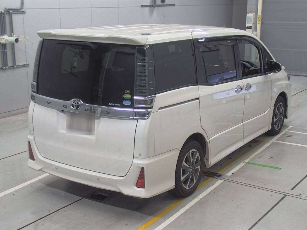 2019 Toyota Voxy ZRR80W[1]