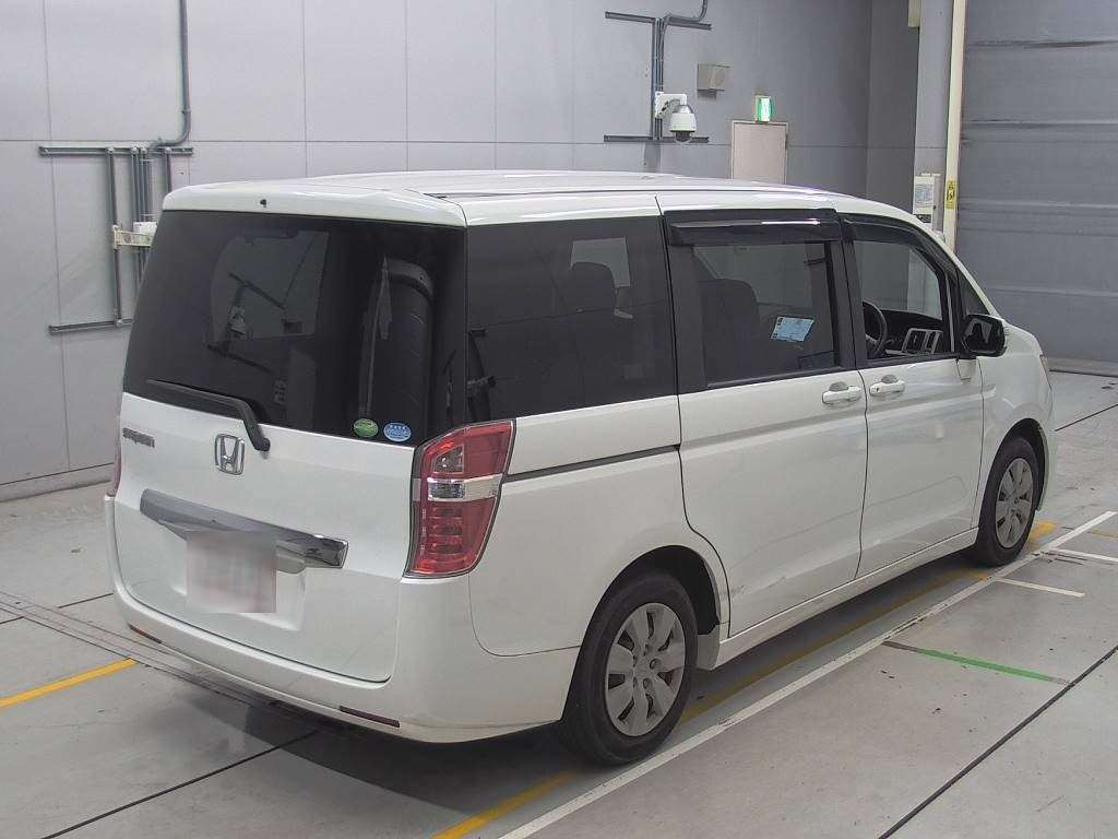 2013 Honda Step WGN RK1[1]