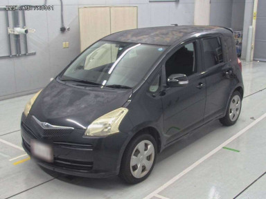 2005 Toyota Ractis