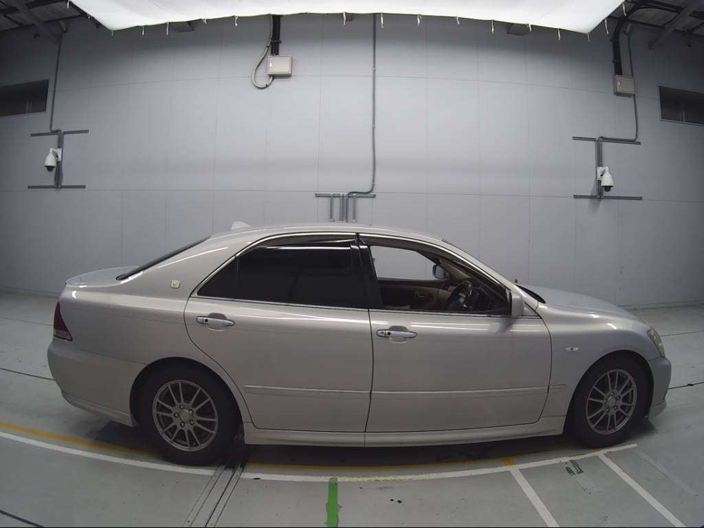 2006 Toyota Crown GRS180[2]