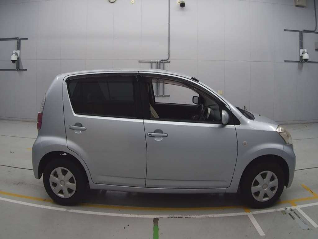 2009 Toyota Passo KGC10[2]