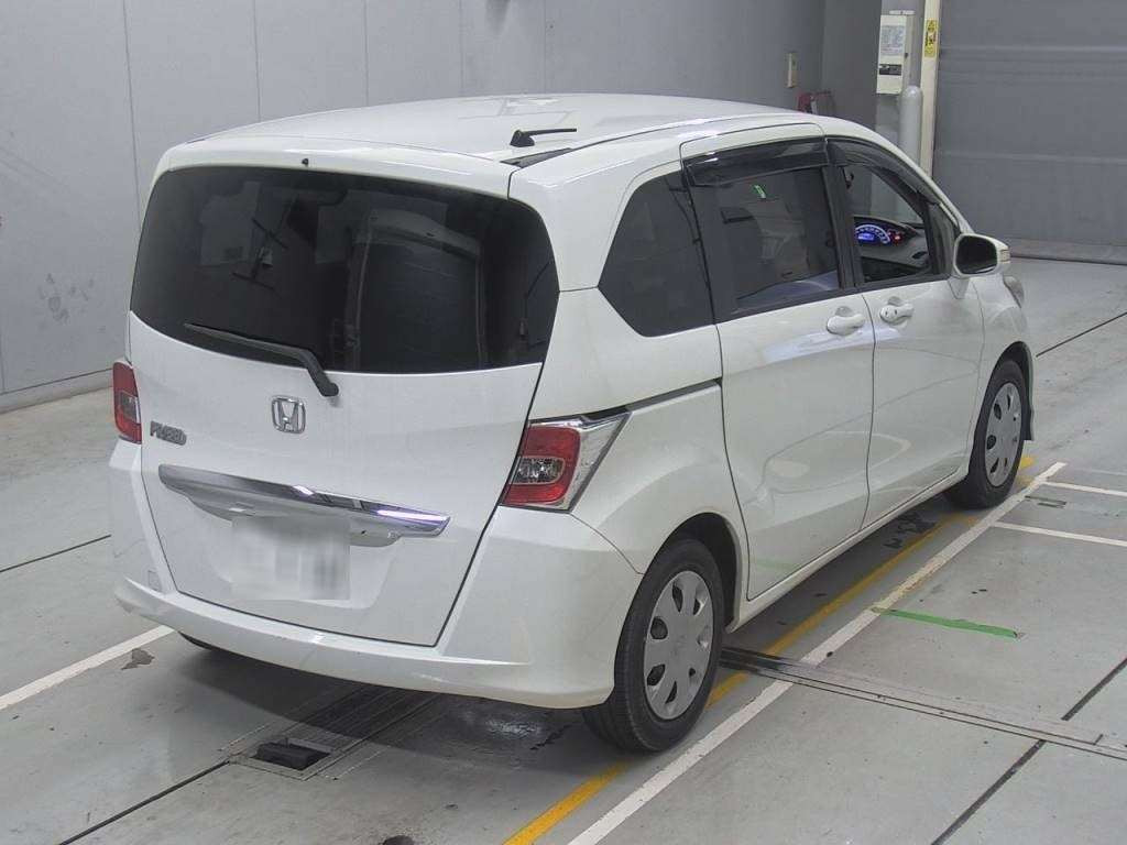 2015 Honda Freed GB3[1]