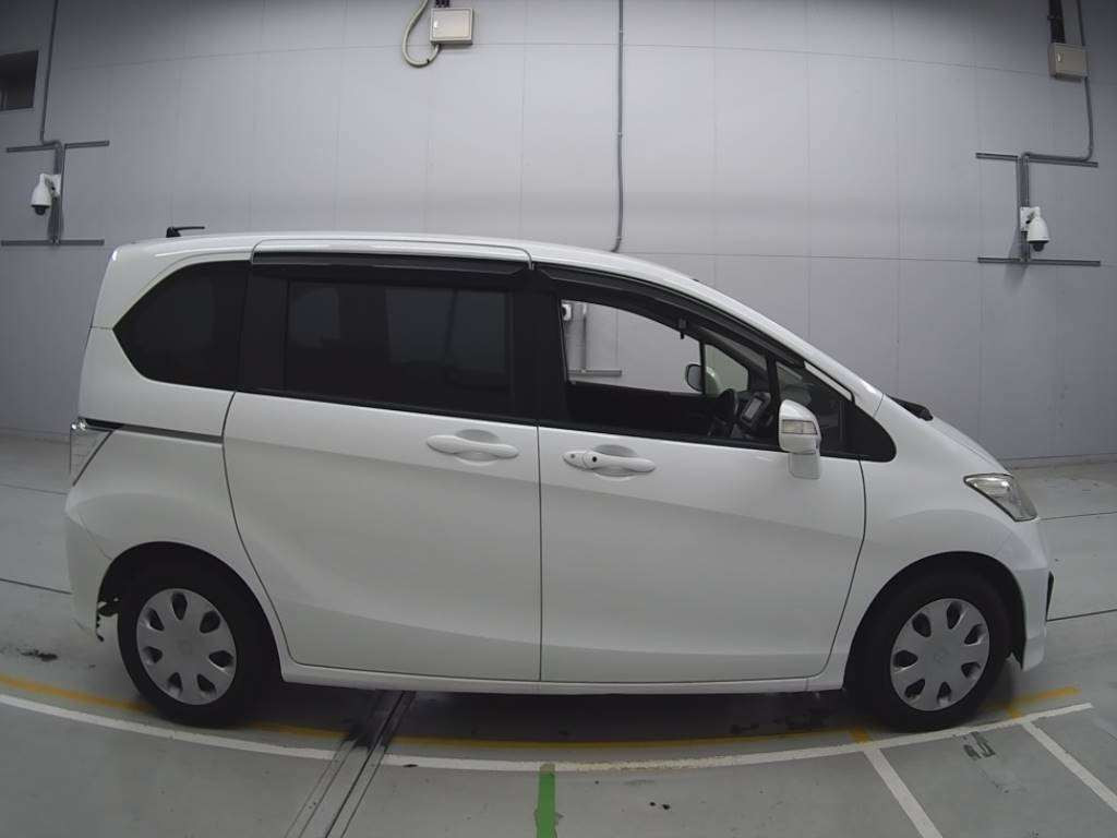 2015 Honda Freed GB3[2]