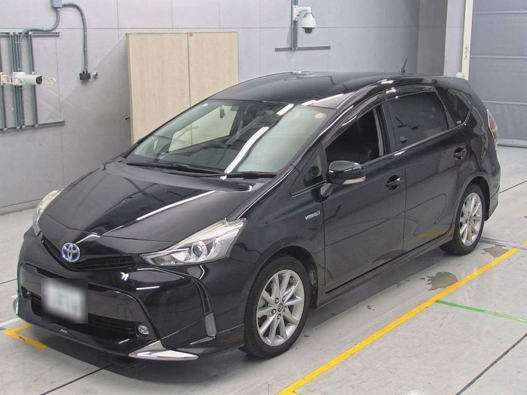 2014 Toyota Prius alpha ZVW40W[0]