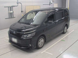 2014 Toyota Voxy