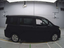 2010 Honda Step WGN Spada