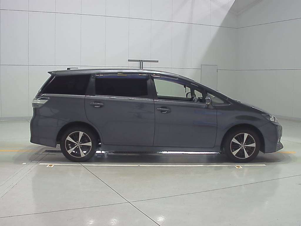 2017 Toyota Wish ZGE20W[2]