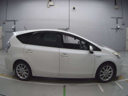 2013 Toyota Prius alpha