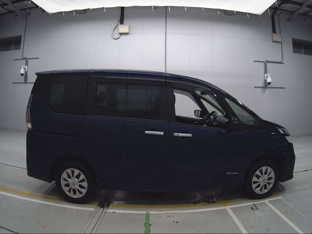 2017 Nissan Serena GC27[2]