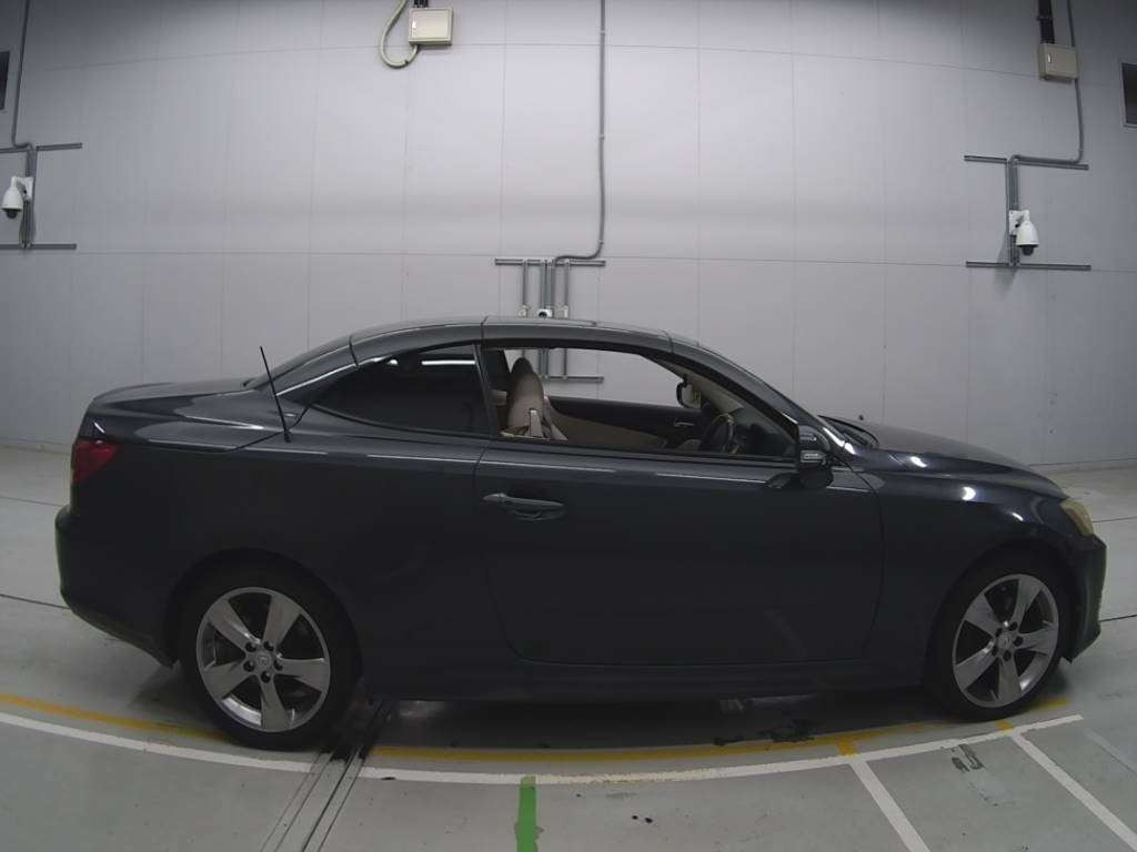 2009 Lexus IS GSE20[2]