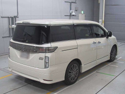 2017 Nissan Elgrand