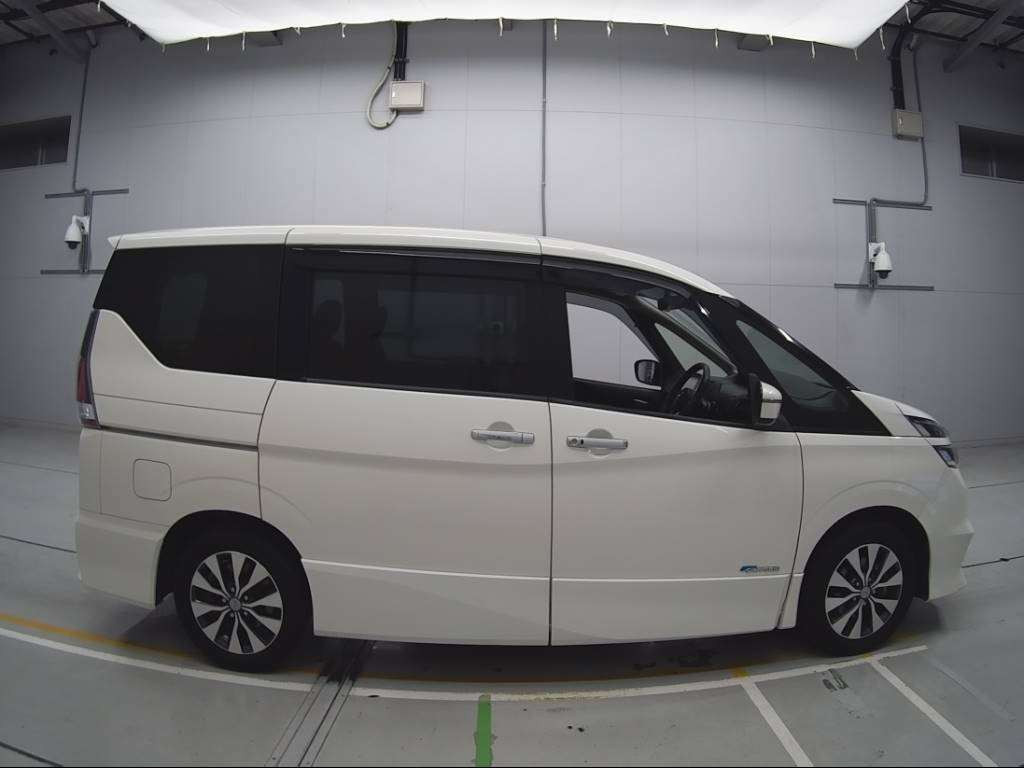 2016 Nissan Serena GFC27[2]