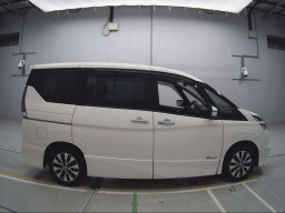 2016 Nissan Serena