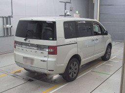 2018 Mitsubishi Delica D5