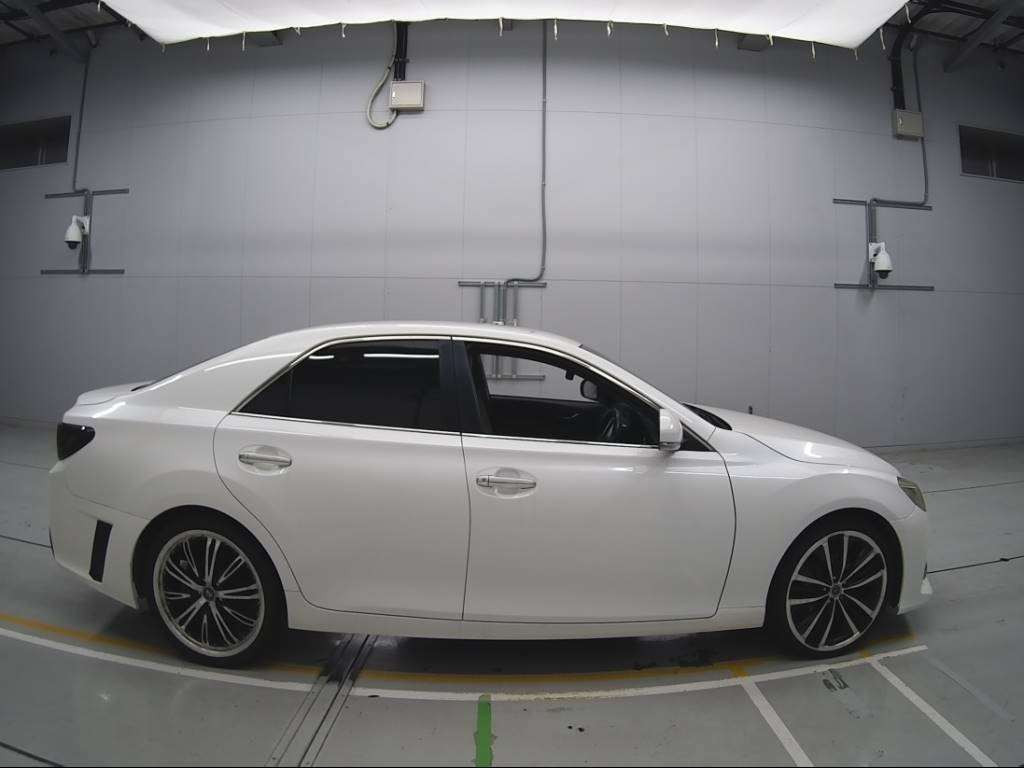 2010 Toyota Mark X GRX130[2]