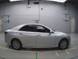 2013 Toyota Mark X