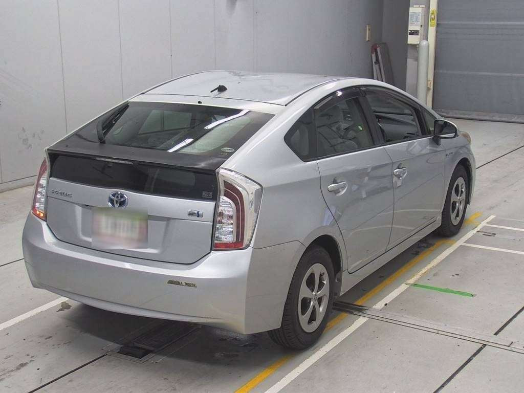 2013 Toyota Prius ZVW30[1]