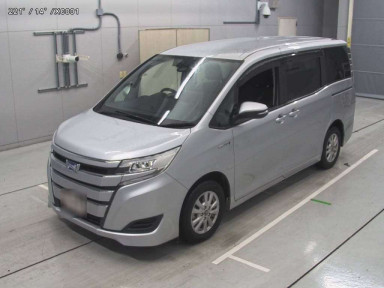 2017 Toyota Noah