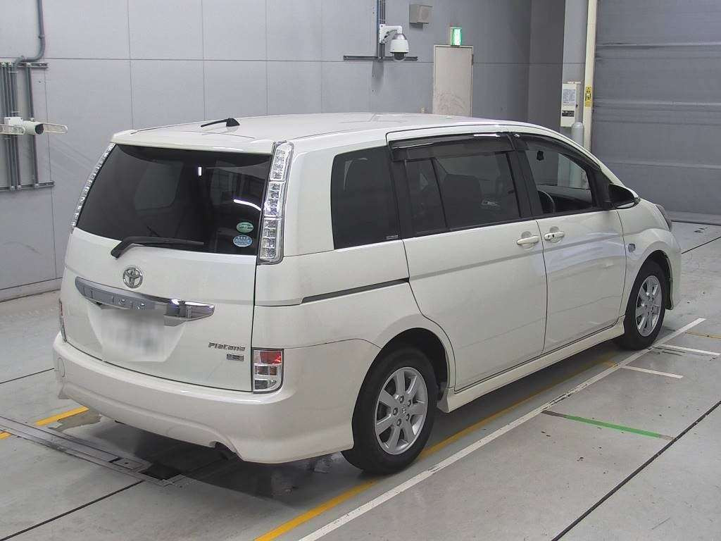 2015 Toyota Isis ZGM10W[1]