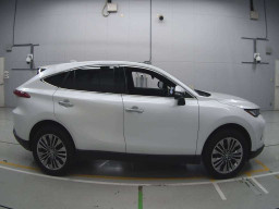 2023 Toyota Harrier Hybrid