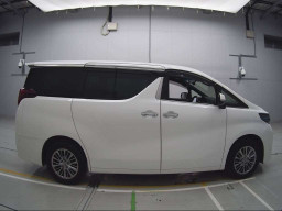 2022 Toyota Alphard Hybrid