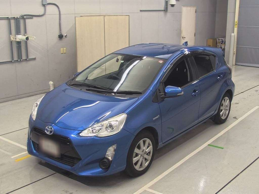 2015 Toyota Aqua NHP10[0]