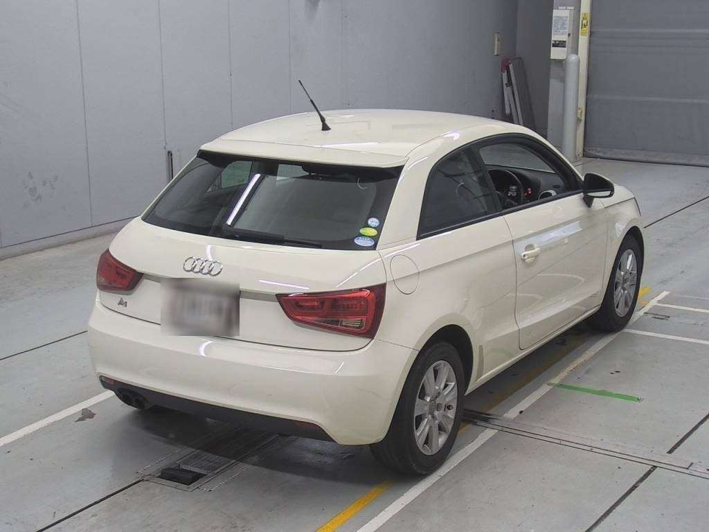 2011 Audi A1 8XCAX[1]