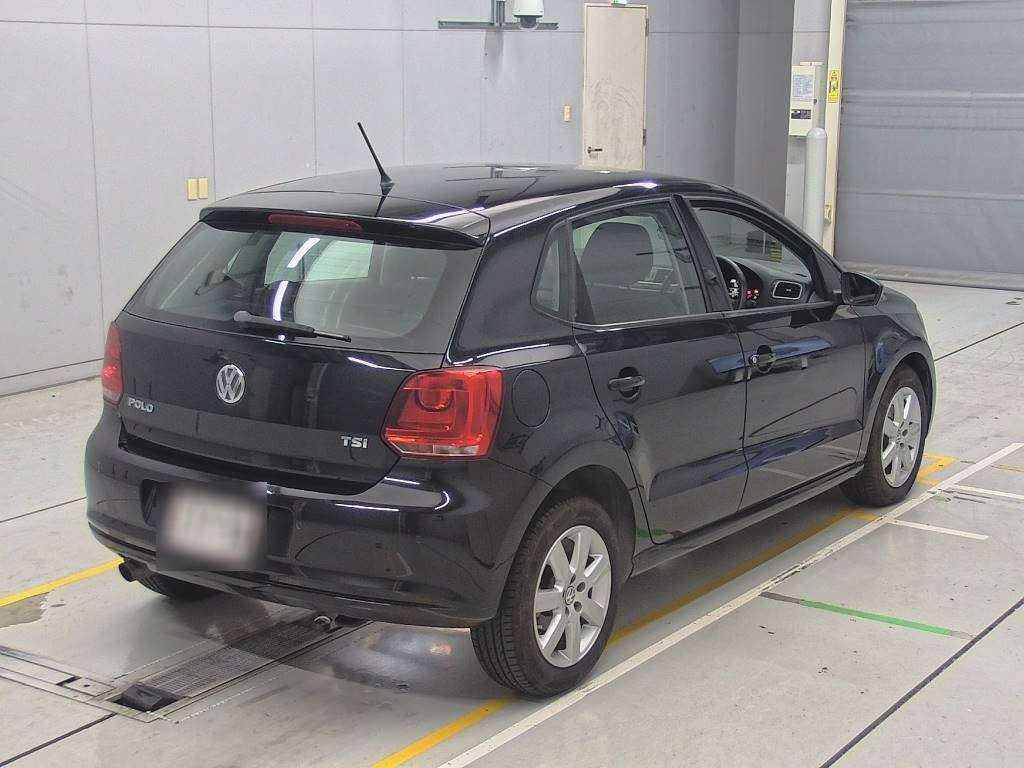 2013 Volkswagen Polo 6RCBZ[1]