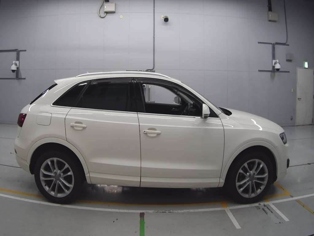 2012 Audi Q3 8UCPSF[2]