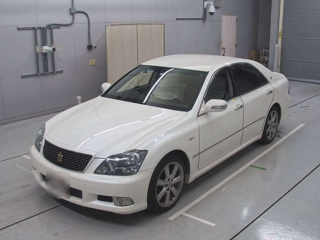 2005 Toyota Crown GRS184[0]